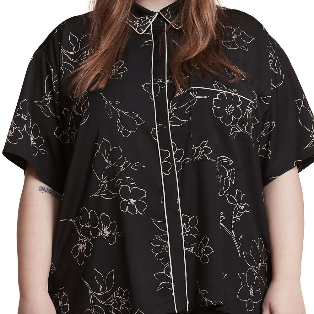 11 Honoré Chantel Button-Up Shirt